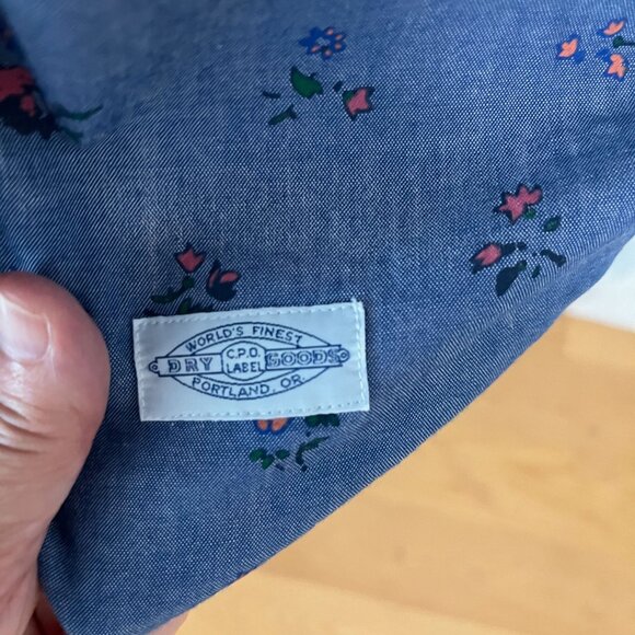 CPO Men's Blue  Floral Short Sleeve Button Down Shirt Size Medium - Picture 8 of 10